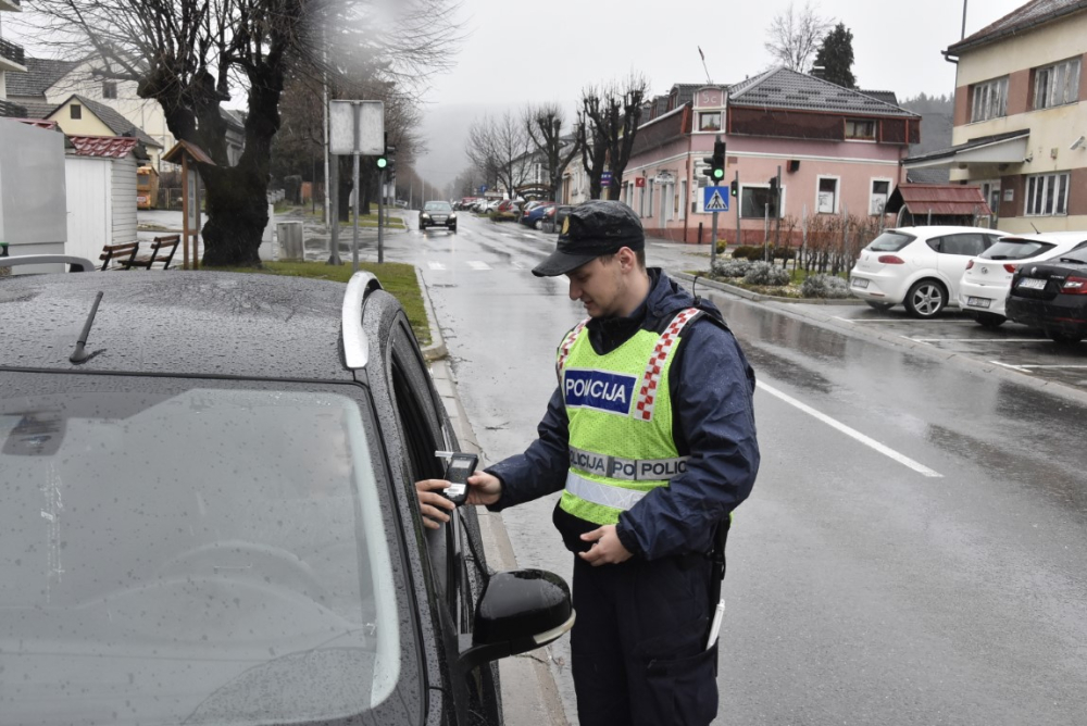 Požega.eu | Sa malo više promila (2,06) upravljao vozilom bez dokumenata