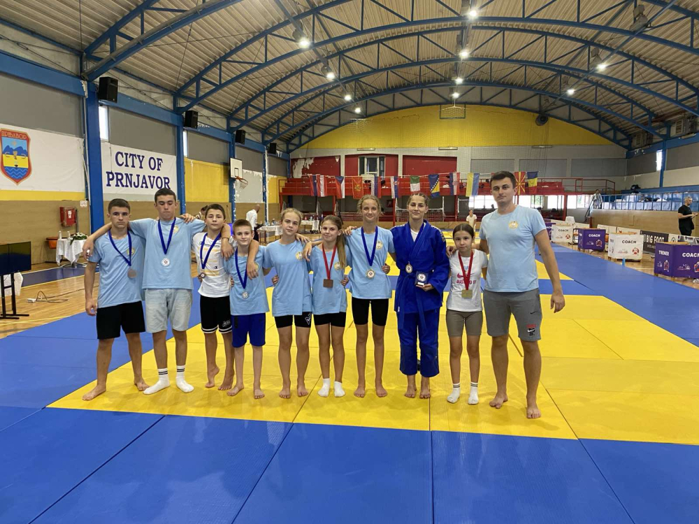 Požega.eu | Odličan dan za judaše Judo kluba Slavonac: Svi se natjecatelji okitili medaljama