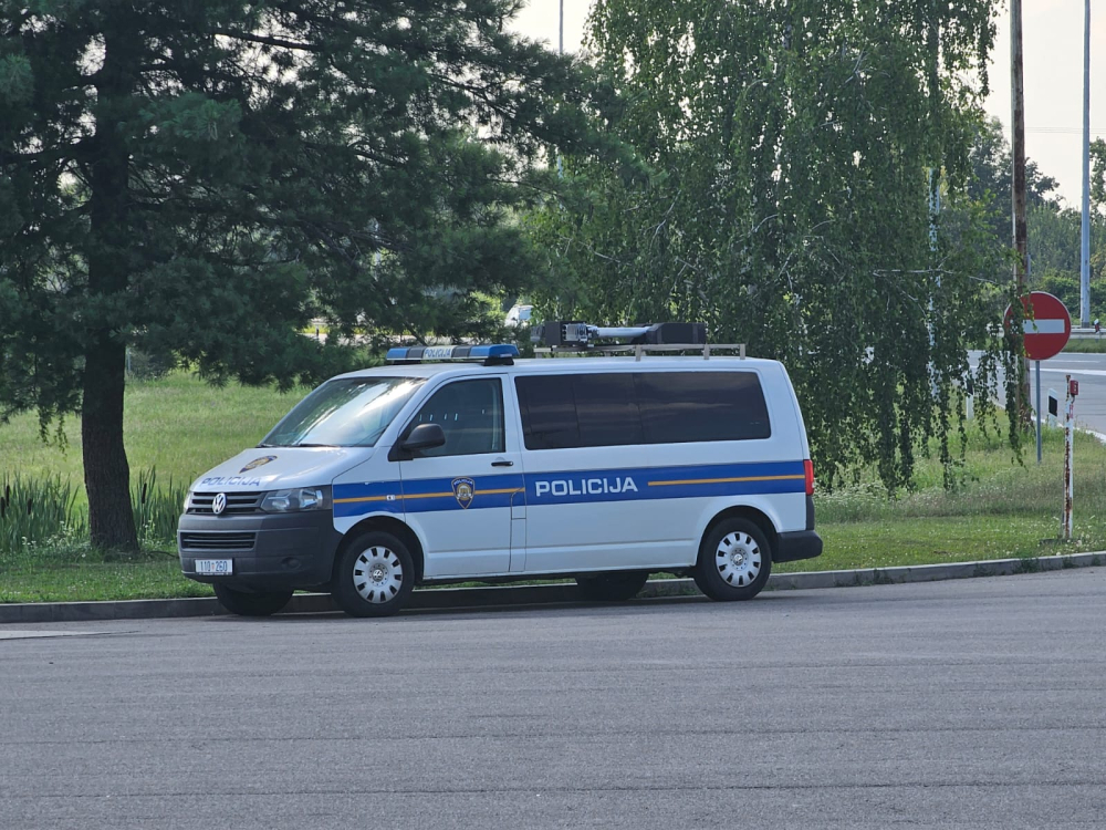 SB Online | Budno oko (ne)umornog policijskog službenika: Nećeš preko graničnog prelaza Stara Gradiška s tuđom putnom ispravom
