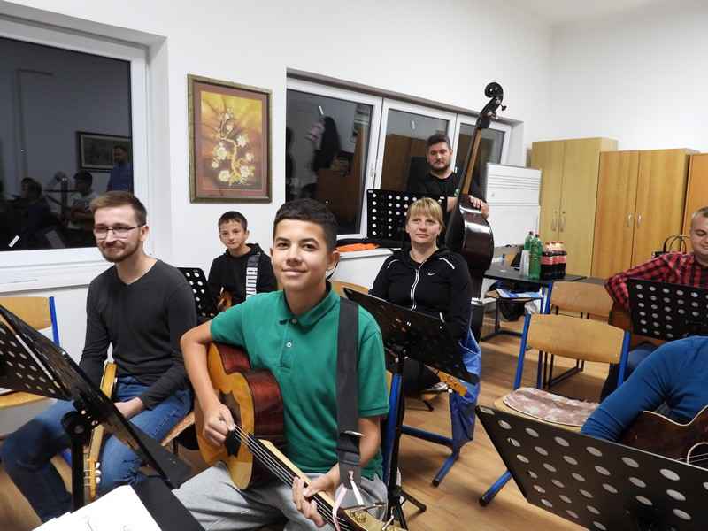 LJUBAV PREMA GLAZBI: Požeški tamburaški orkestar ima novo čelništvo – slijede upisi u Školu tambure  i novi nastupi