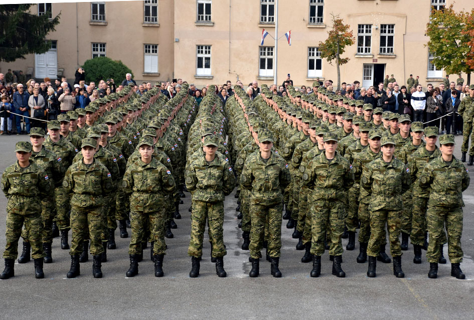 SB Online | Prisegnuo 44. naraštaj ročnika na dragovoljnom osposobljavanju u požeškoj vojarni 123. brigade