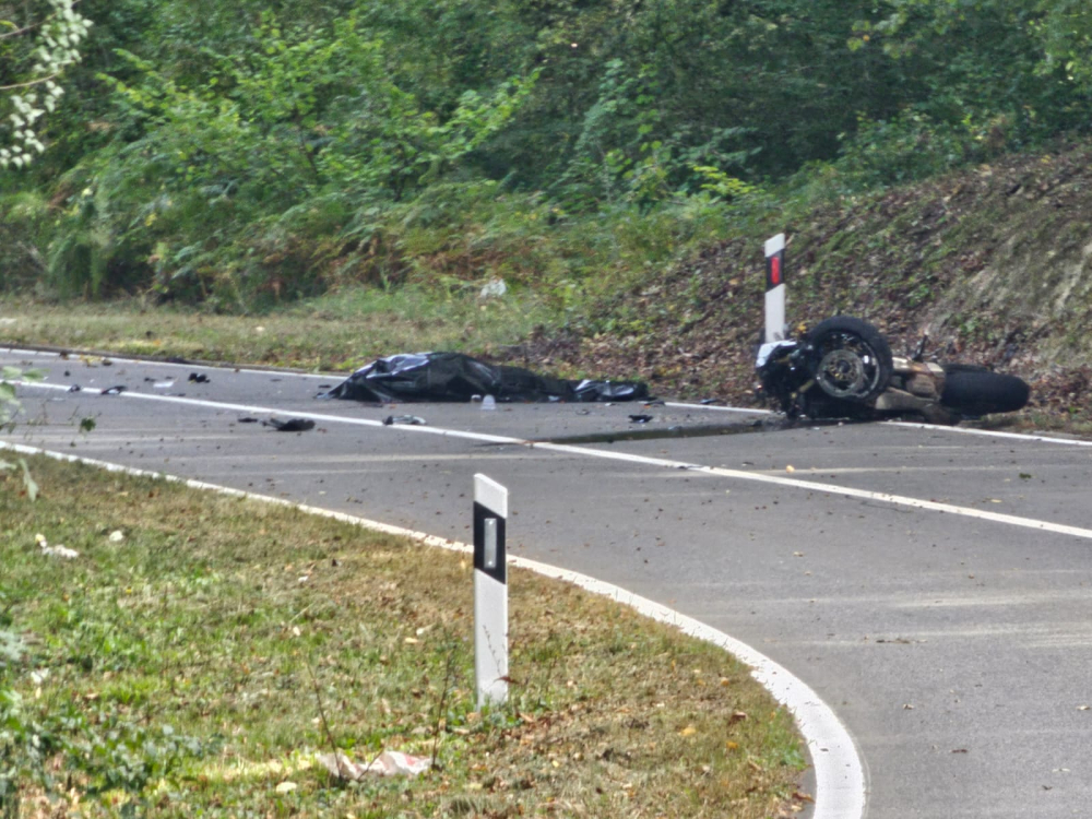 SB Online | Crna nedjelja: Dvoje poginulih u sudaru motocikla