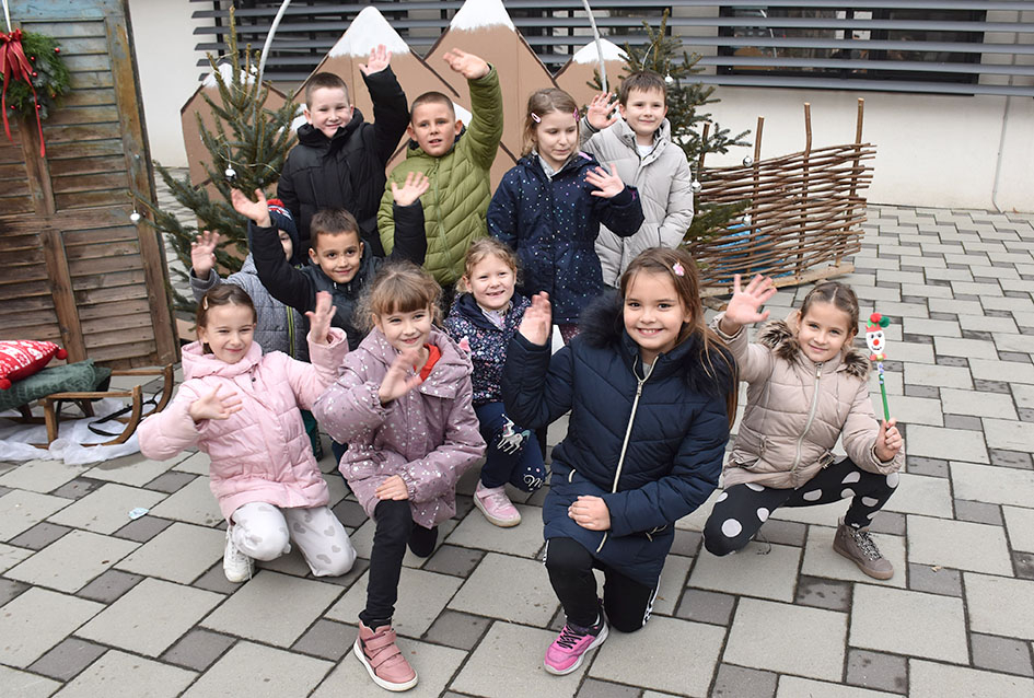 ADVENTSKI SAJAM U CESARIĆU: Zarađeno doniraju Udruzi „Mali princ“