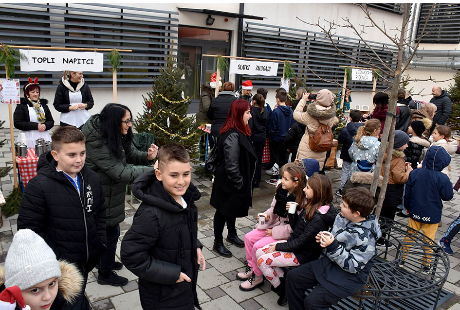 ADVENTSKI SAJAM U CESARIĆU: Zarađeno doniraju Udruzi „Mali princ“