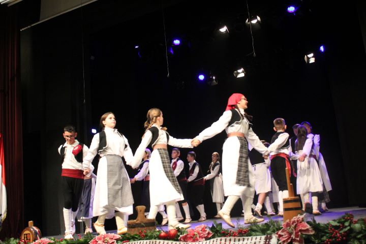 UZ DAN GRADA PLETERNICE: Održana 18. Međunarodna smotra folklora „Običaji starog zavičaja“