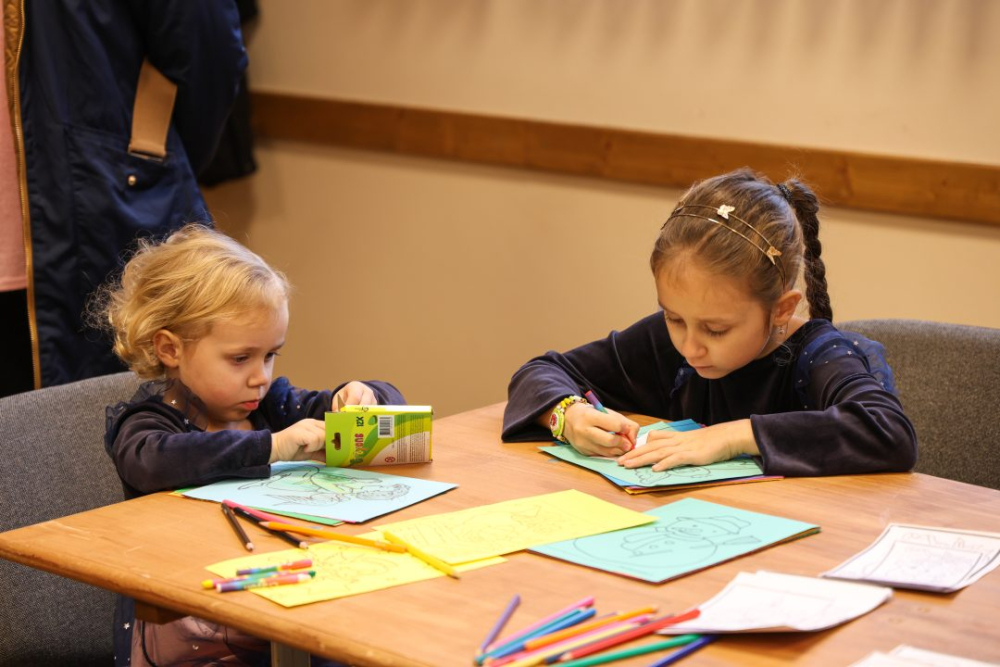[FOTO] Blagdanska čarolija u Bjeliševcu: Sveti Nikola razveselio mališane i mještane