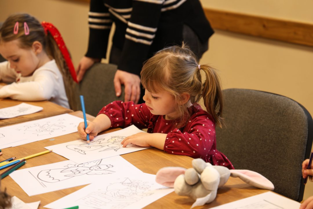 [FOTO] Blagdanska čarolija u Bjeliševcu: Sveti Nikola razveselio mališane i mještane