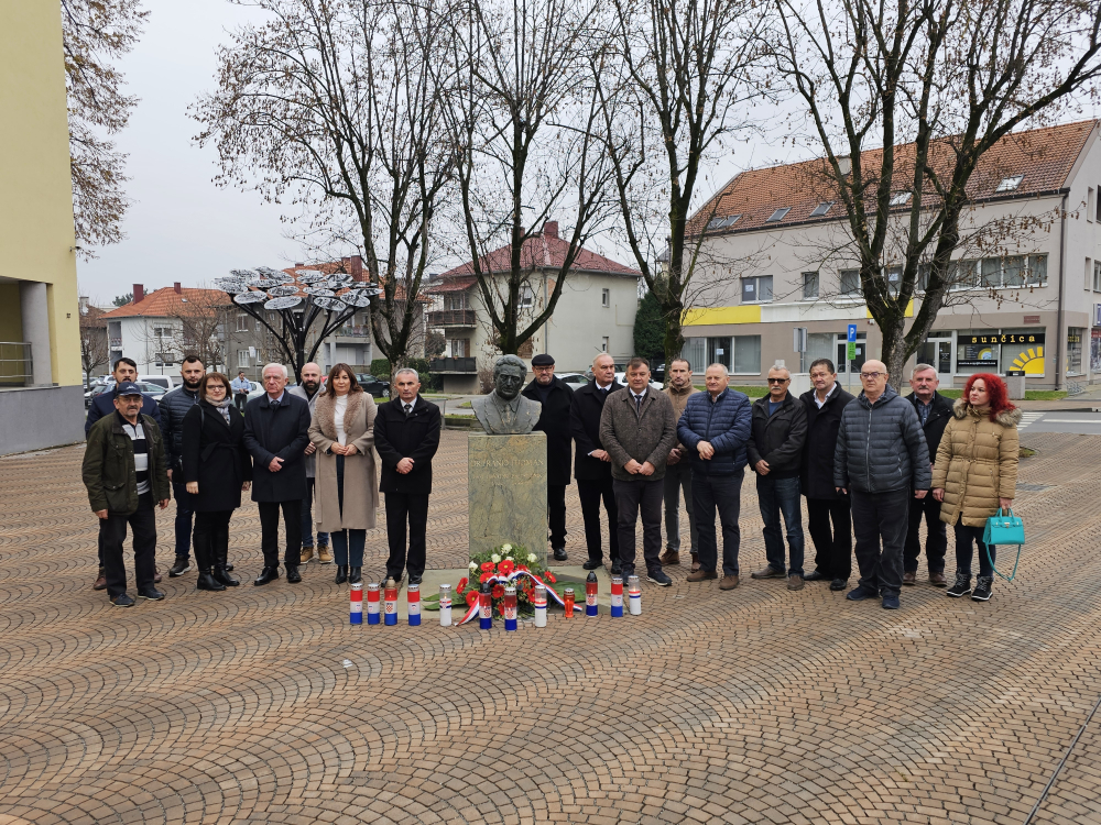 Požega.eu | OBLJETNICA SMRTI DR. FRANJE TUĐMANA: Požeško-slavonski HDZ odao počast prvom hrvatskom predsjedniku