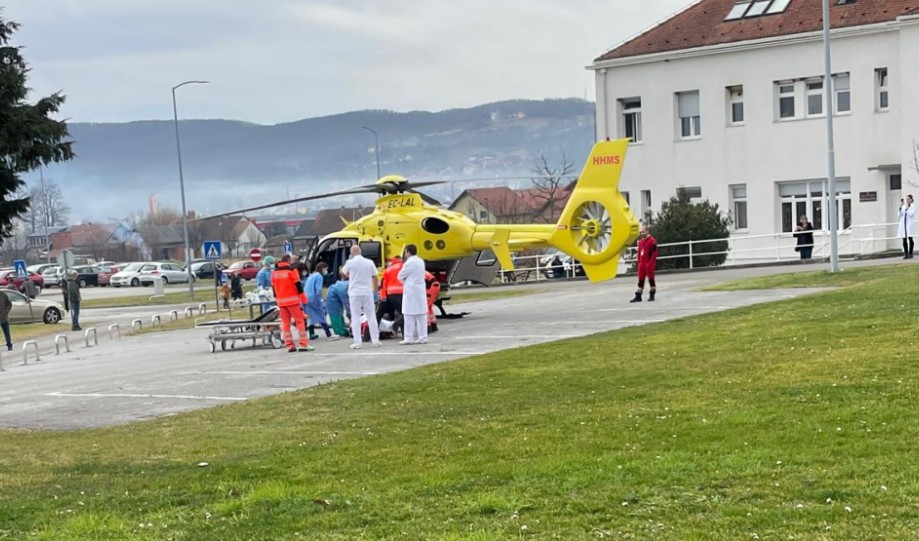 Požega.eu | Hitna helikopterska služba prvi puta odvozi bolesnika iz Požege!