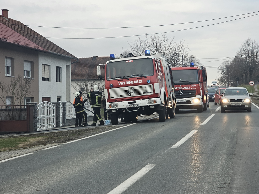 Požega.eu | Izgorjelo krovište zgrade u Viškovcima 