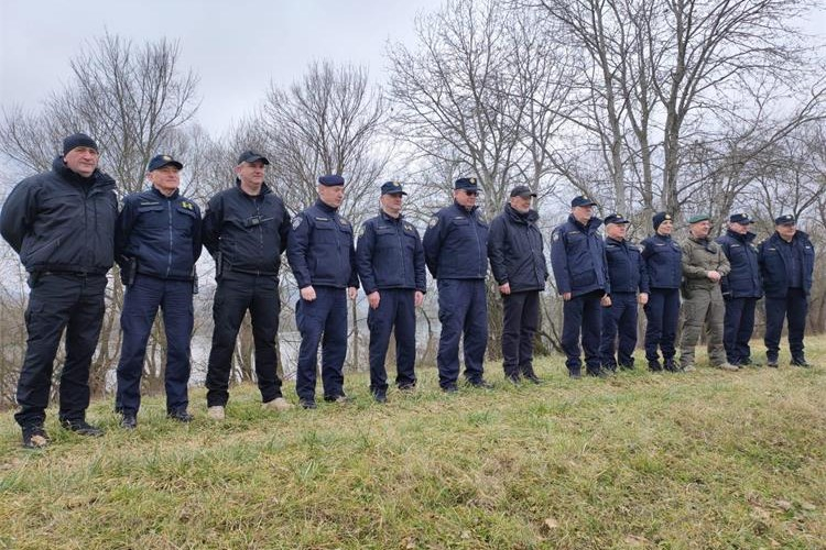 SB Online | Ministar Božinović obišao državnu granicu PU brodsko-posavske: Ova i ovakva policija je, siguran sam, jedna od najučinkovitijih u cijeloj Europskoj uniji