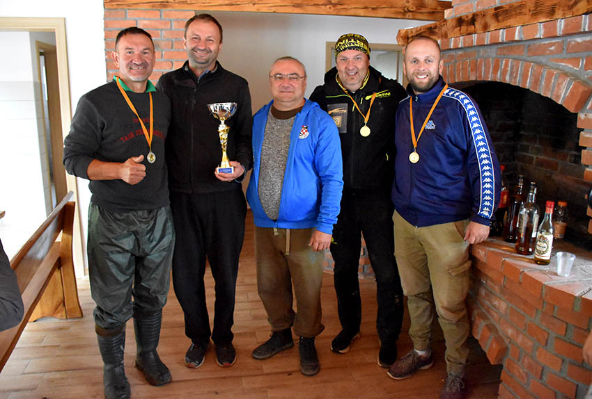 Pobjednici brestovačkog Kupa prijateljstva su ribiči Veličanke, a najbolji pojedinci su Marko Poletto, Josip Mandić i Mario Fider [FOTO]