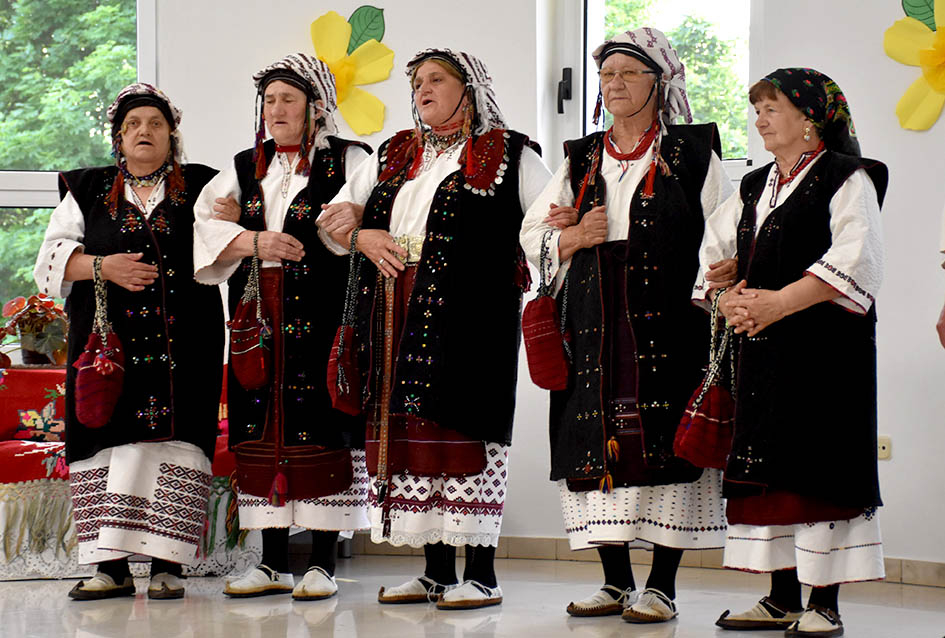 Pučko pjevanje bez glazbe izvele skupine na smotri u Biškupcima 