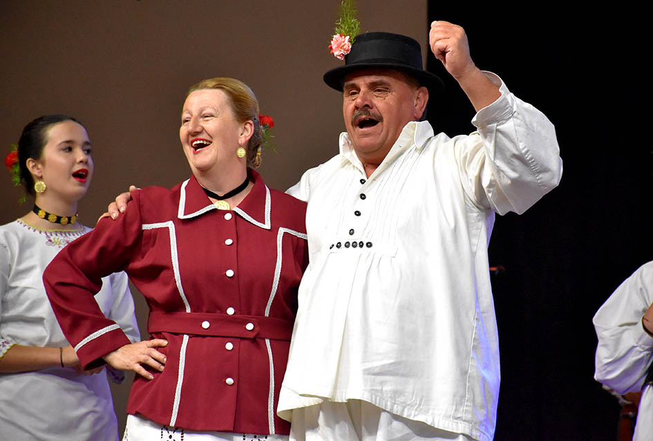 Pet folklornih i jedna pjevačka skupina okončale priredbu Tambura za dušu u Kaptolu