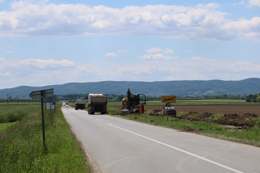 Započela izgradnja pješačkih i biciklističkih staza na području Kutjeva
