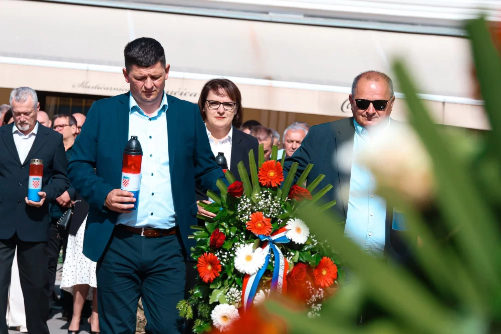 Dan državnosti: U Požegi odana počast svim poginulim, nestalim i umrlim hrvatskim braniteljima