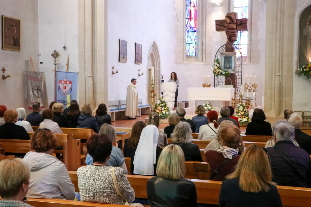 Biskupijsko hodočašće zdravstvenih djelatnika Gospi Voćinskoj