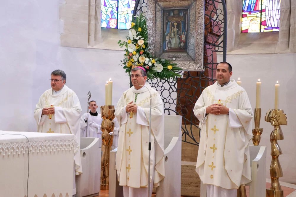 Biskupijsko hodočašće zdravstvenih djelatnika Gospi Voćinskoj