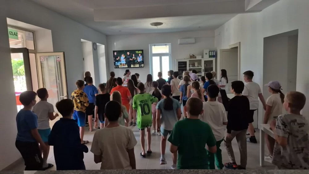 Škola u prirodi za pamćenje: Kempfovci istraživali ljepote Krka