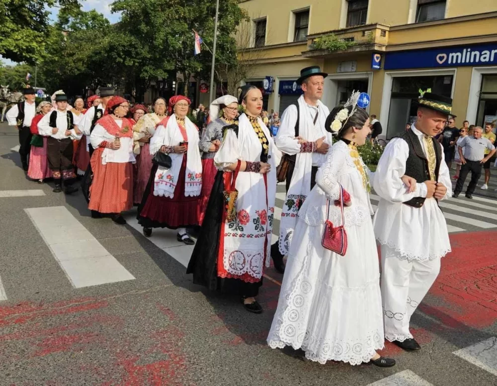 Uskoro središnji program najvažnije i najstarije folklorne manifestacije u Lijepoj Našoj - 61. BRODSKO KOLO