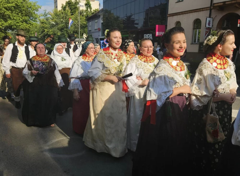 Uskoro središnji program najvažnije i najstarije folklorne manifestacije u Lijepoj Našoj - 61. BRODSKO KOLO
