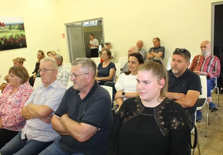 Ovorena izložba fotografija ʼČuvajmo tradicijuʼ autora Domagoja Katića