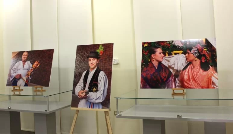 Ovorena izložba fotografija ʼČuvajmo tradicijuʼ autora Domagoja Katića