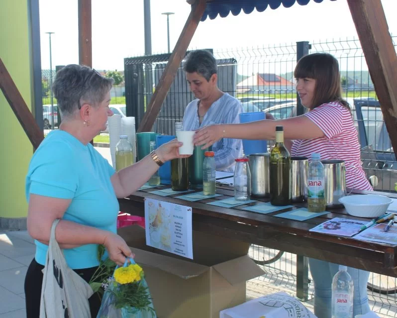 Najbolji sok od bazge pripremili Marica Karmišević i Dječji vrtić „Tratinčica“
