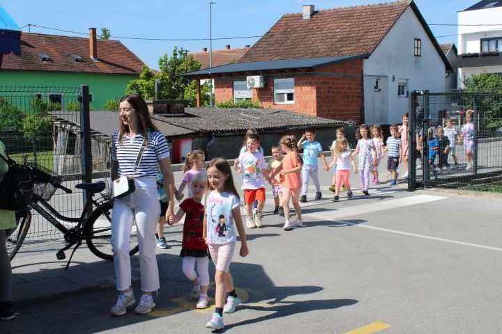 Najbolji sok od bazge pripremili Marica Karmišević i Dječji vrtić „Tratinčica“