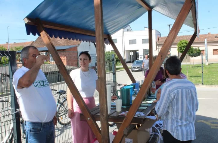 Najbolji sok od bazge pripremili Marica Karmišević i Dječji vrtić „Tratinčica“