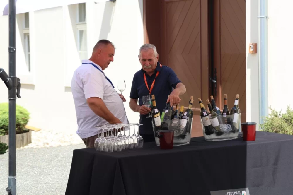 Dodijeljena šampionska priznanja za vrhunska vina u sklopu Festivala graševine 2025.: Šampion berbe 2024. za suha vina – Kutjevo d.d. 