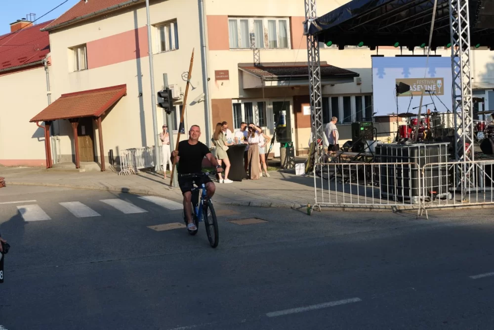 Pobjednik ovogodišnje Vinske alke Mihovil Štivić, a Vinskog maratona Matej Gomerčić