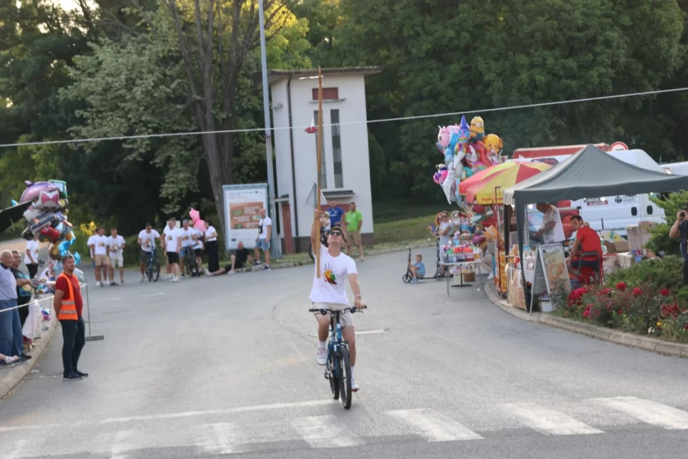 Pobjednik ovogodišnje Vinske alke Mihovil Štivić, a Vinskog maratona Matej Gomerčić