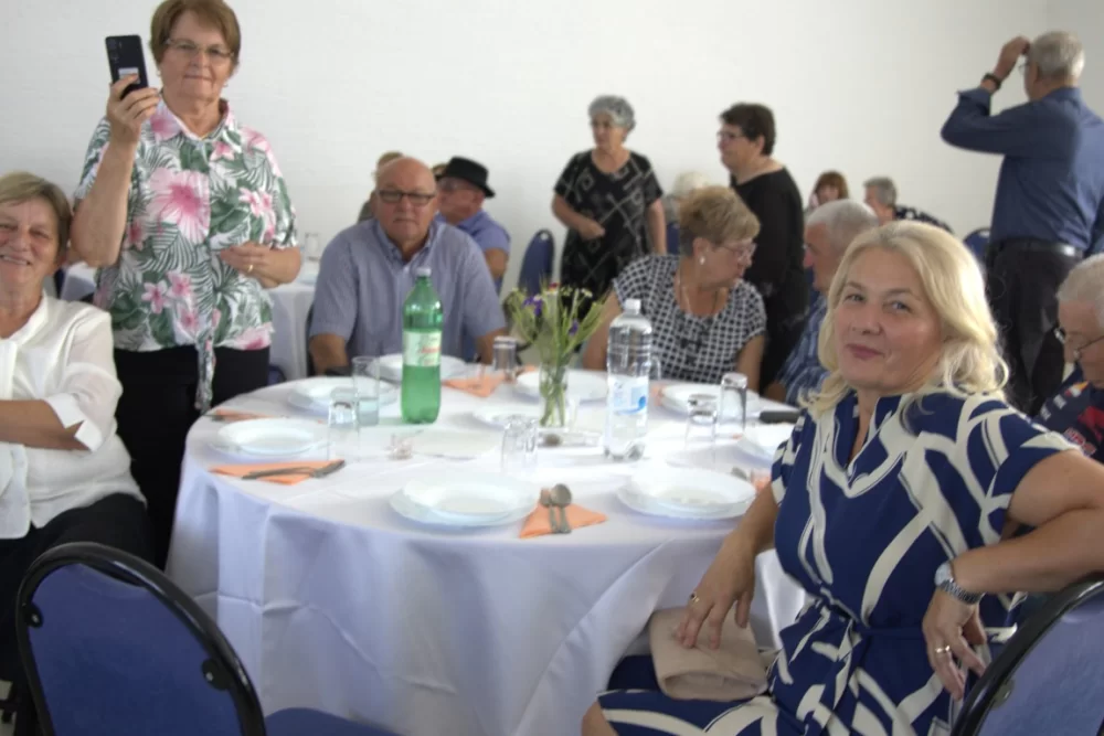 Pjevačka skupina veličkih umirovljenika Ledena berba proslavila 20 godina rada