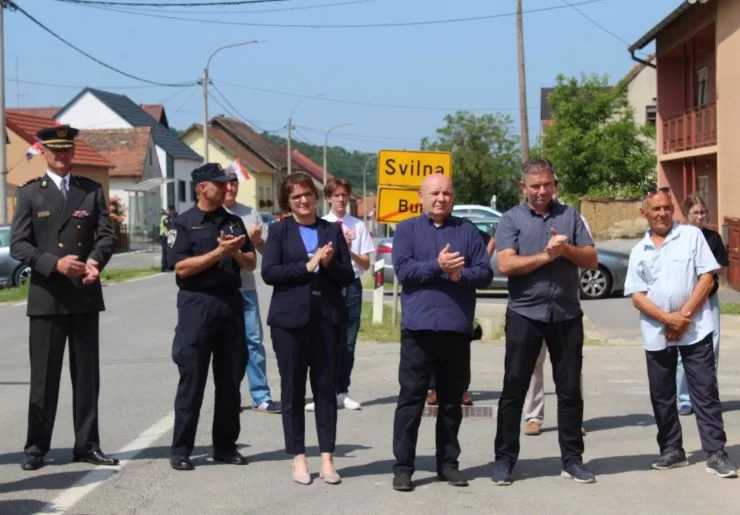 ČAST HEROJU DOMOVINSKOG RATA:  U Buku otkrivena spomen-ploča hrvatskom branitelju Tomi Periću
