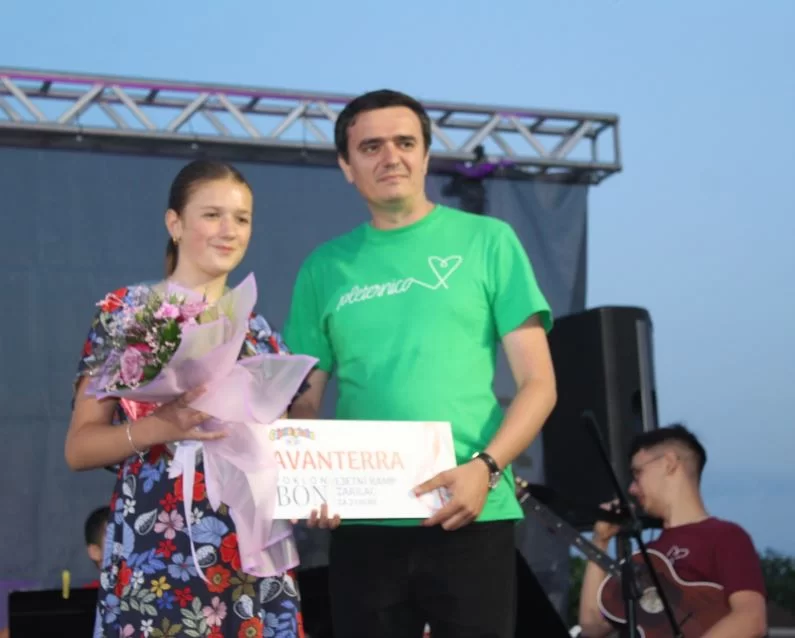 S pjesmom „Sladoled” festivalska pobjednica Nea Galić iz Požege