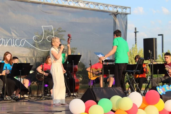 S pjesmom „Sladoled” festivalska pobjednica Nea Galić iz Požege