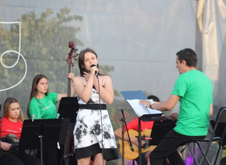 S pjesmom „Sladoled” festivalska pobjednica Nea Galić iz Požege