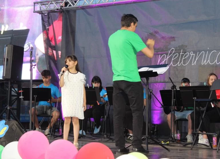 S pjesmom „Sladoled” festivalska pobjednica Nea Galić iz Požege