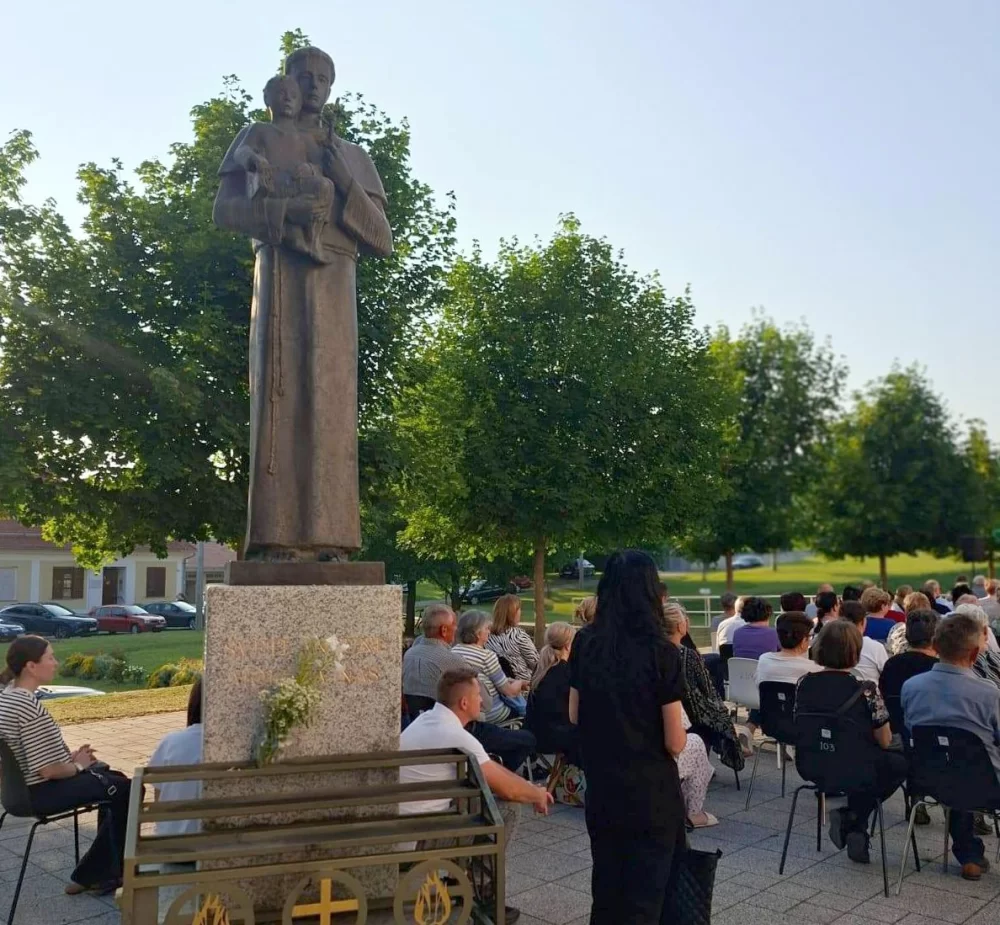 U Podvinje stižu brojni hodočasnici, počela duhovna priprava za slavlje Antunova