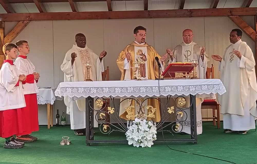 U Podvinje stižu brojni hodočasnici, počela duhovna priprava za slavlje Antunova