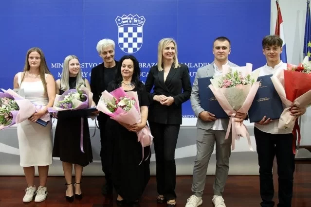 Čaglinska učenica Petra Grgurić dobila Nagradu Luka Ritz