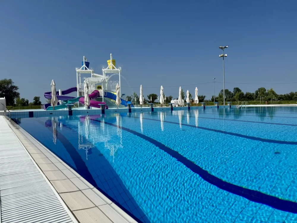 Vanjski bazeni u Sl. Brodu danas otvaraju svoja vrata 