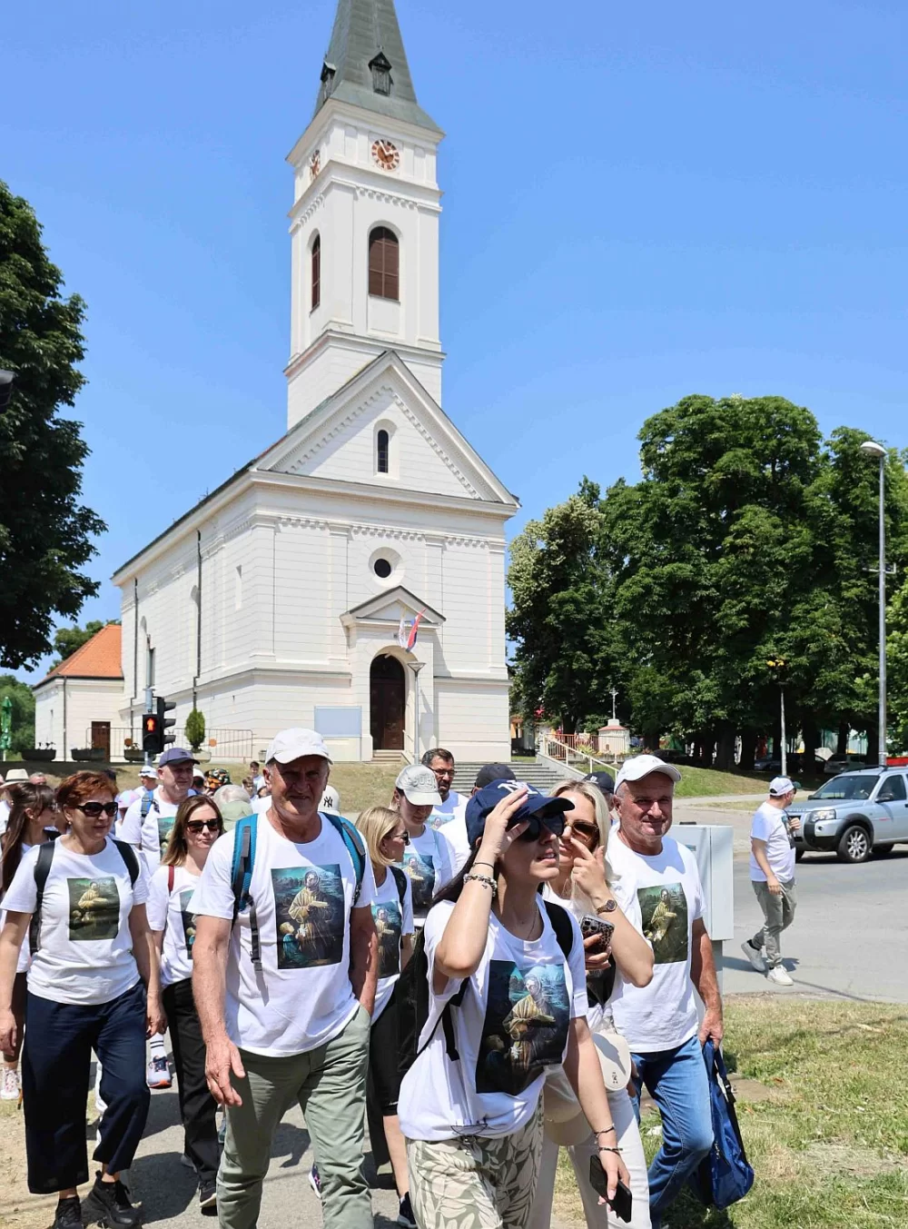 Hodočastili 15 kilometara svetom Anti i spojili dvije župe u dvije države
