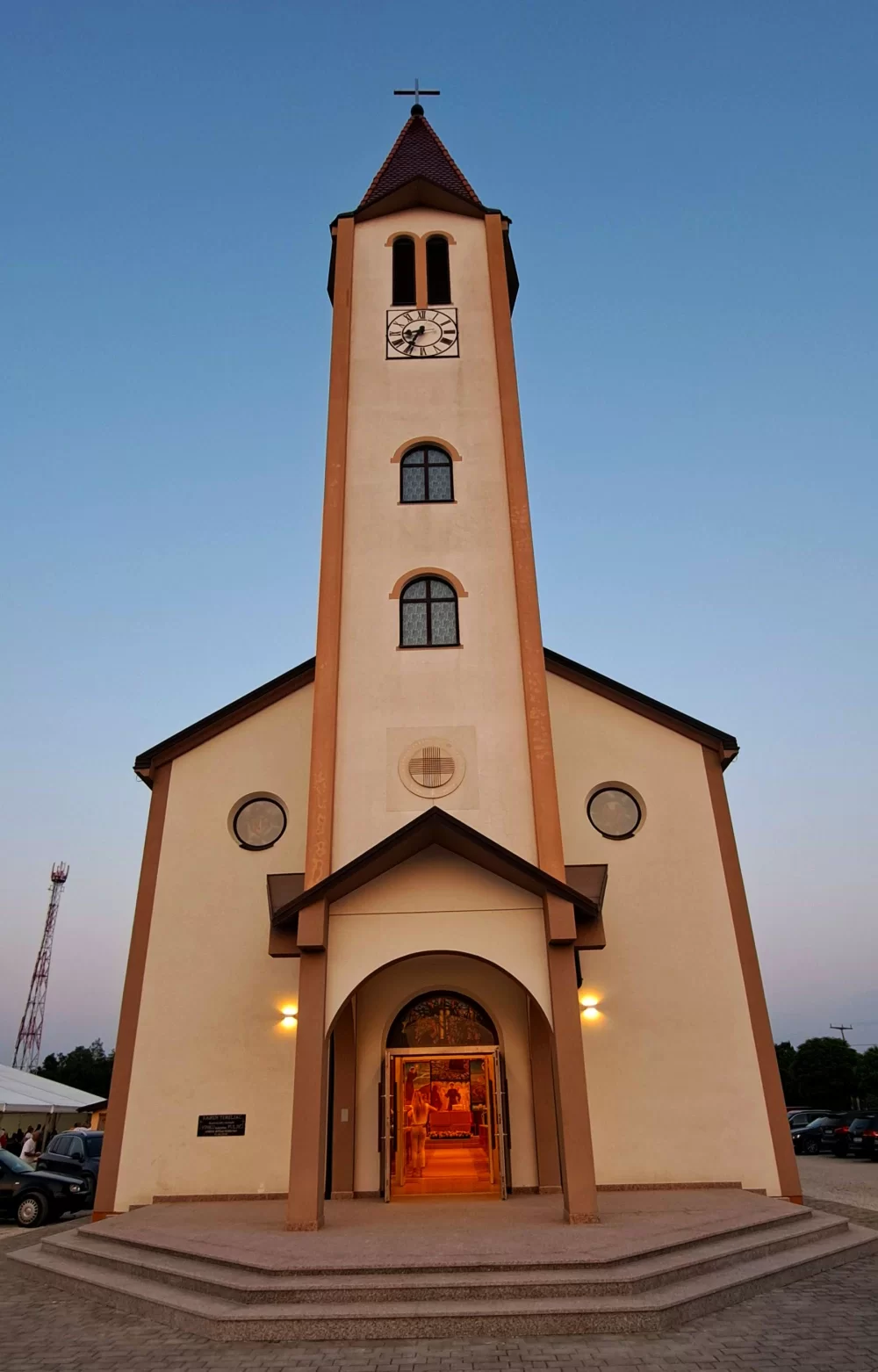 Hodočastili 15 kilometara svetom Anti i spojili dvije župe u dvije države