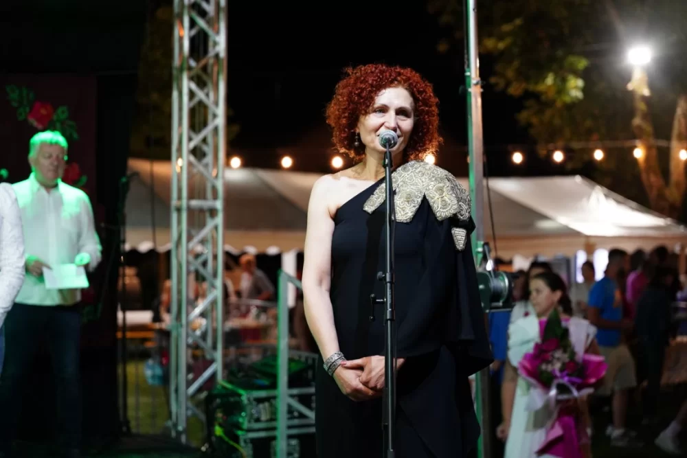 LJETO U SIBINJU: Brojna publika oduševljena nastupom KUD-ova i Slavonskih lola 