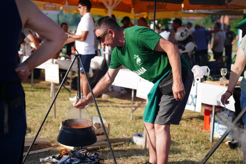 TRADICIONALNA 18. FIŠIJADA U PLETERNICI: Prvo mjesto osvojio Benjamin Hodulak iz Resnika