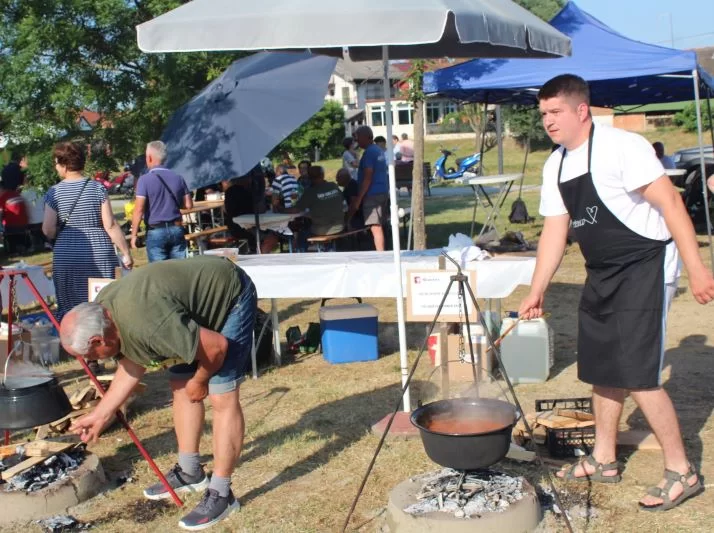 TRADICIONALNA 18. FIŠIJADA U PLETERNICI: Prvo mjesto osvojio Benjamin Hodulak iz Resnika