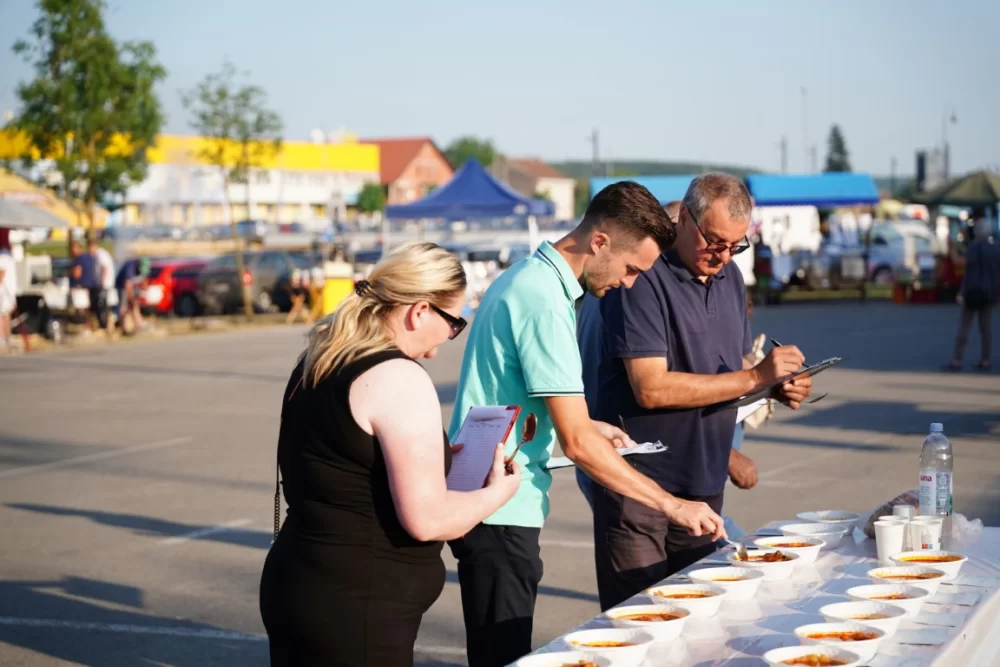 TRADICIONALNA 18. FIŠIJADA U PLETERNICI: Prvo mjesto osvojio Benjamin Hodulak iz Resnika