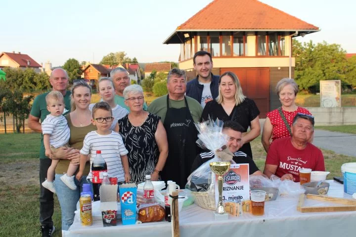 TRADICIONALNA 18. FIŠIJADA U PLETERNICI: Prvo mjesto osvojio Benjamin Hodulak iz Resnika
